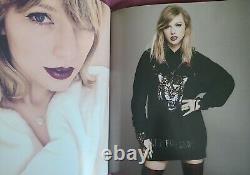 TAYLOR SWIFT Reputation Limited Edition VIP Tour Book (Hardcover)